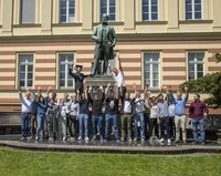 Tobi obtained his PhD with summa cum laude! Congratulations and well done!