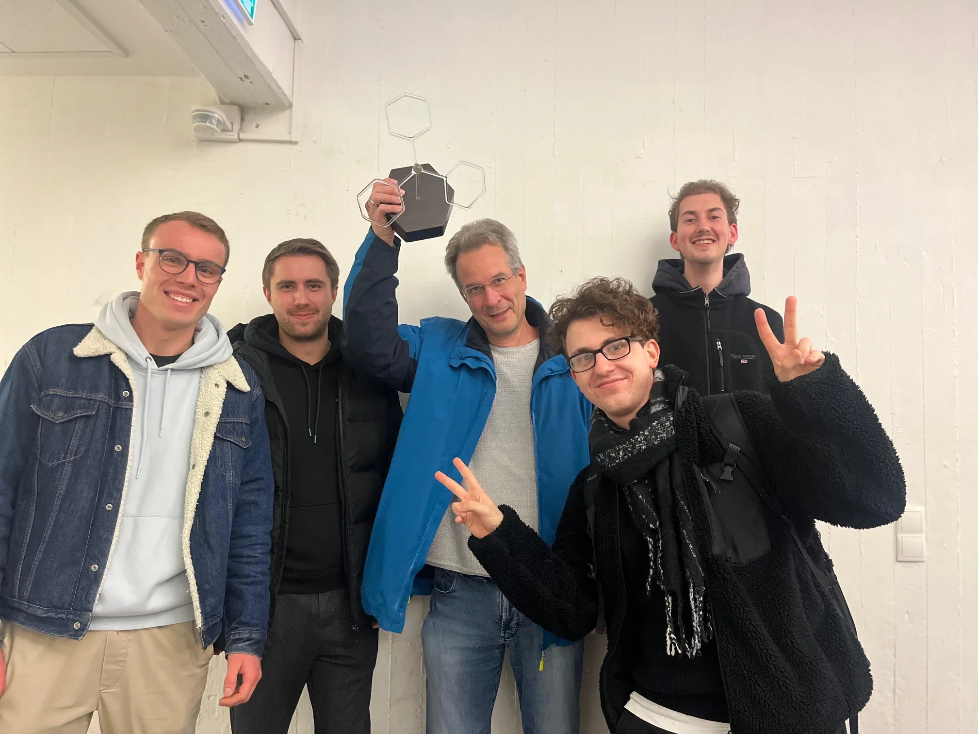 student body of the Chemistry section has awarded Olav
